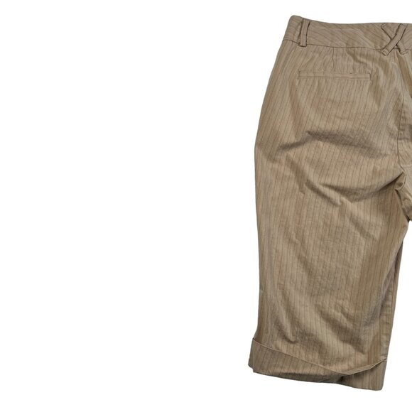 Dockers Shorts Women's Cuffed Striped Bermudas Ideal Fit Tan Brown White 8P - Picture 11 of 13